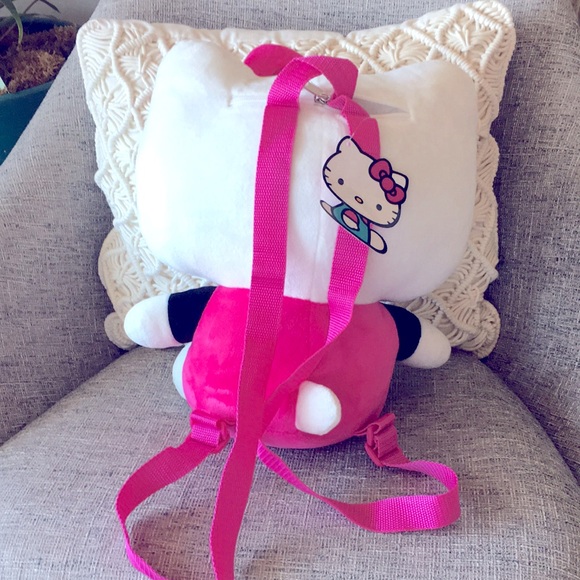 NWT! Hello Kitty Sanrio plush 14” cute backpack. - Picture 2 of 3